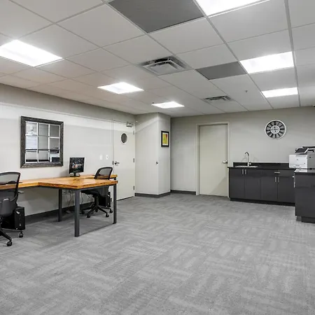 Spacious Condo A Short Ride Away From Superdome